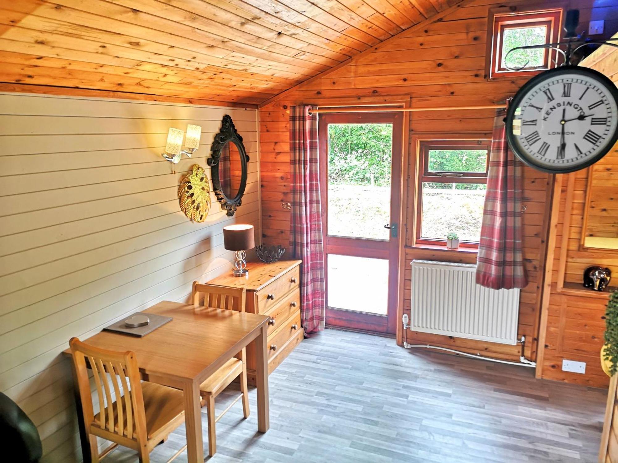 Otter 1 Huntersmoon-Warminster-Longleat-Wiltshire Villa Exterior photo